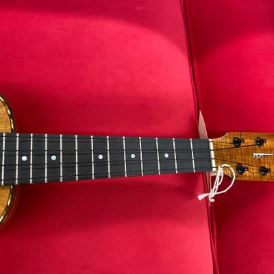 Kamaka HF-2D Deluxe Koa Concert Ukulele with Case Used – Mint $2,695 - Image 8