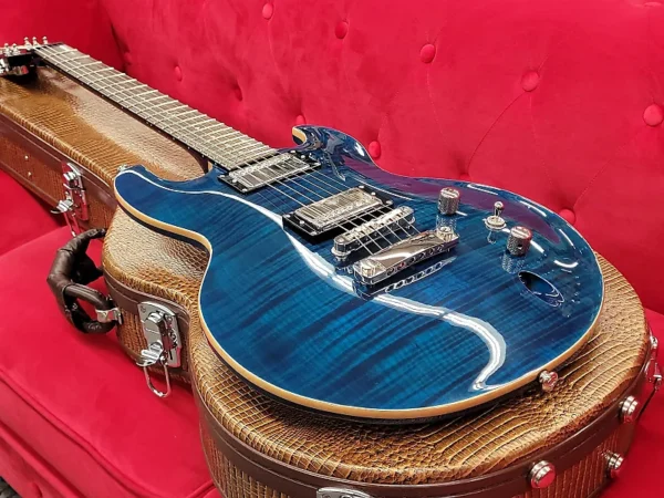 DBZ Royale FM Double Cut Trans Blue with deluxe case - Image 8