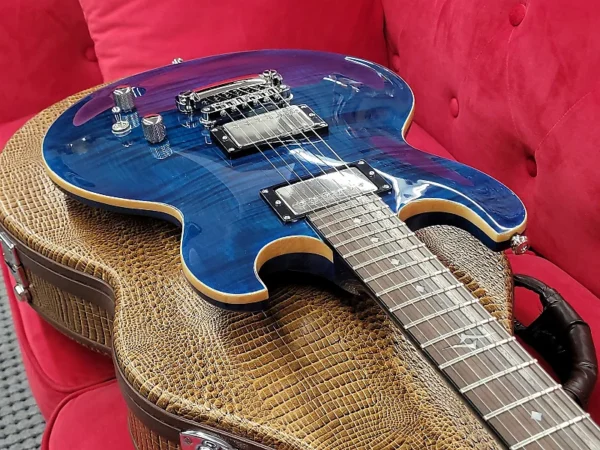 DBZ Royale FM Double Cut Trans Blue with deluxe case - Image 7