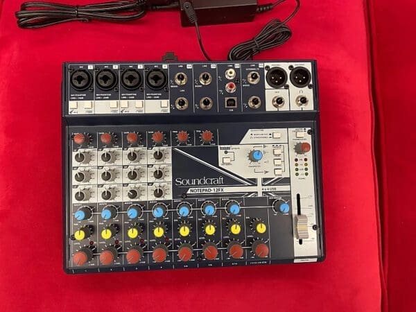 Soundcraft Notepad-12FX Small Format 12-Input Mixing Console Used – Mint Price $169.99