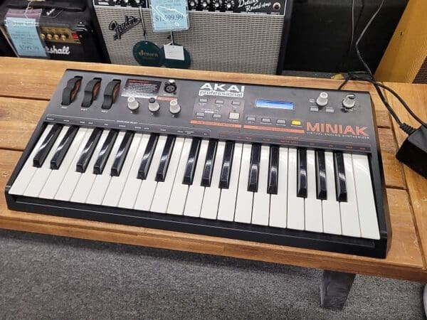 Akai Miniak virtual analog Synthesizer - Black Price $299 - Image 5