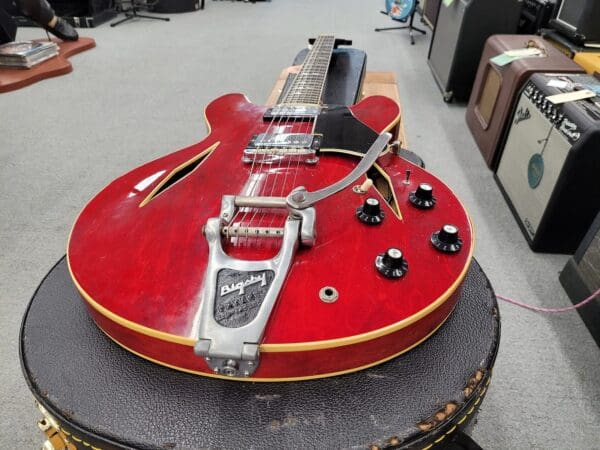 Gibson Trini Lopez Standard With Bigsby 1967 Cherry - Image 16