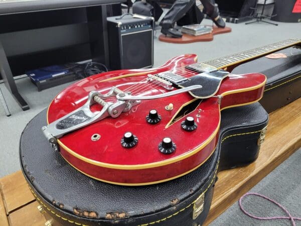 Gibson Trini Lopez Standard With Bigsby 1967 Cherry - Image 13