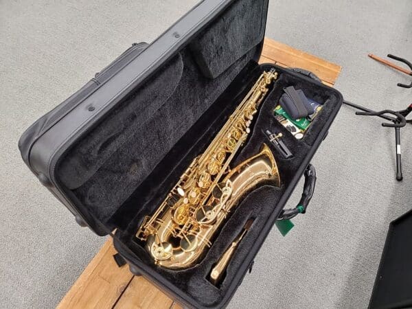 Selmer STS280R La Voix II Step Up Model Tenor Saxophone Clear Lacquered Brass Used Good $166.99 and $59.99 Shipping