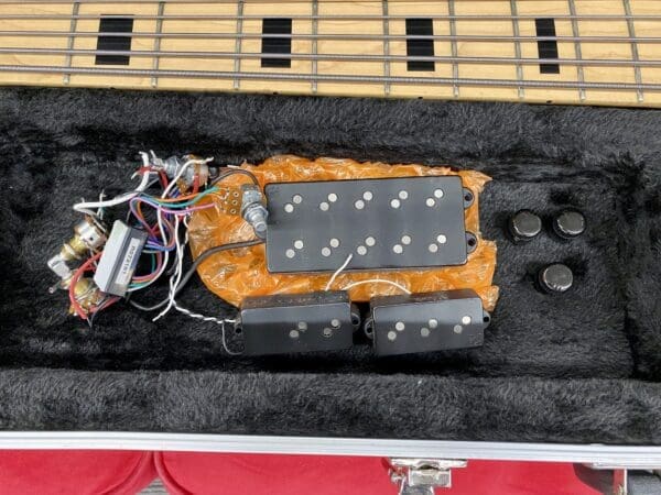 Sandberg California VM5 Custom 2015 - Buckeye Burl - with Case and Nordstrand Pickups - Image 5