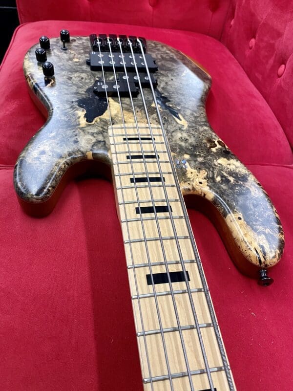 Sandberg California VM5 Custom 2015 - Buckeye Burl - with Case and Nordstrand Pickups - Image 15