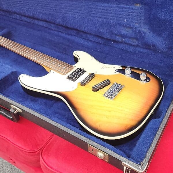 Robin Ranger made in Texas Burst finish binding and case Used $1995 + $150 Shipping - Image 4