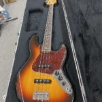 Fender Classic Series ’60s Jazz Bass, Rosewood Fingerboard – 3-Color Sunburst – 2006 60th Anniversary with Case