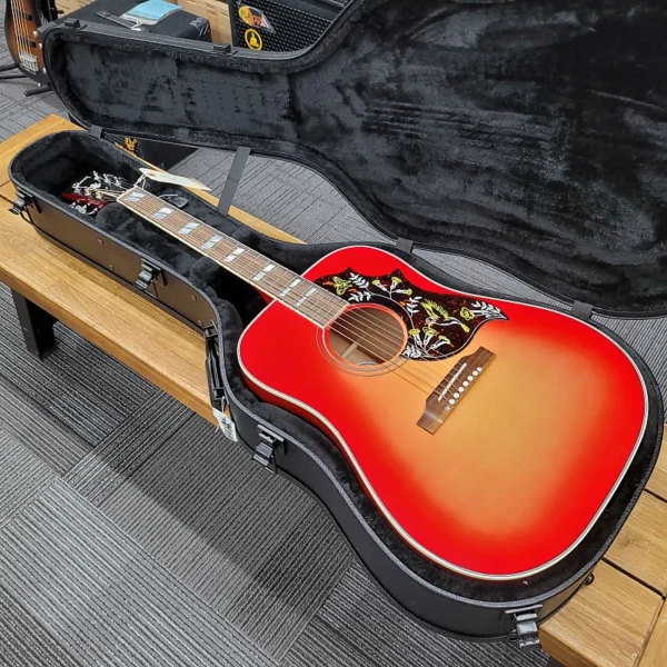 Gibson Hummingbird Standard Vintage Cherry Sunburst