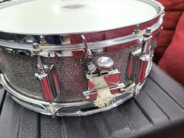 Rogers Tower 5x14" 8-Lug Wood Snare Drum with Case - Silver Sparkle Pearl - Image 13
