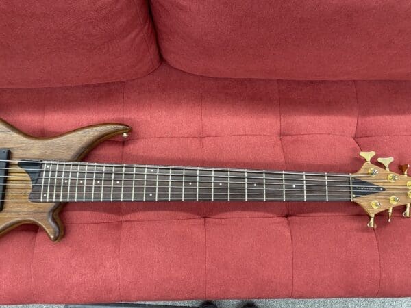 TUNE Guitar Technology TWB63-WN Active 6 String Bass - Natural - Image 4