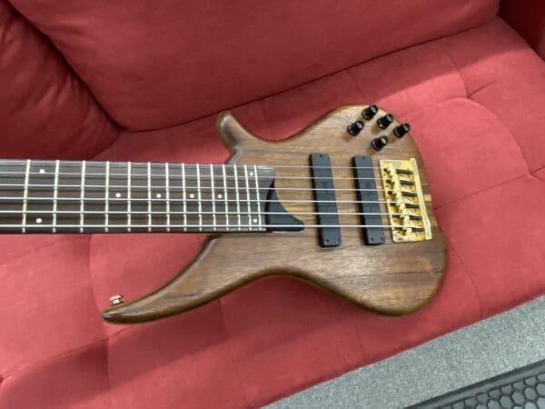 TUNE Guitar Technology TWB63-WN Active 6 String Bass - Natural - Image 11