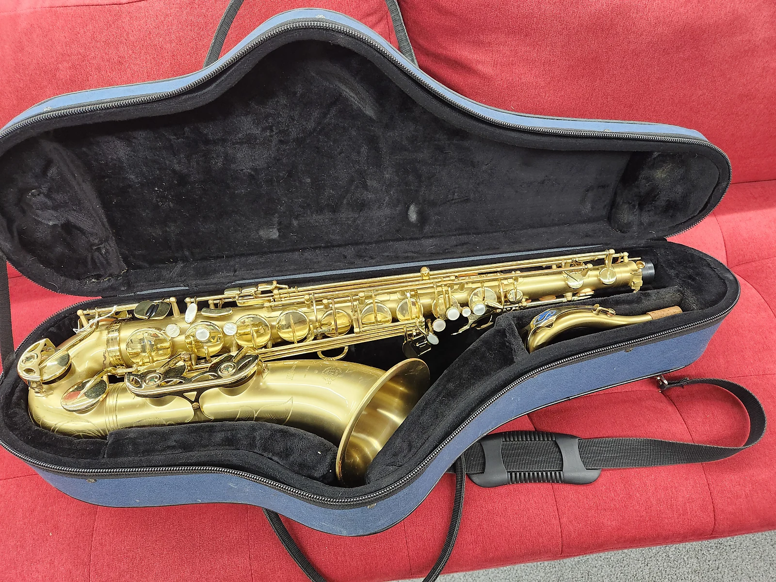 Selmer Series III tenor sax - Brushed finish with Protec Case