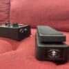 R Weaver FX Midnight Vibe W/ Expression Pedal - Black - Image 10