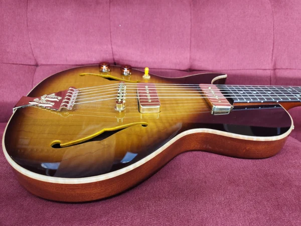 B and G Little Sister Left Handed Guitar Burst Gold Hardware w/ Bag - Image 5