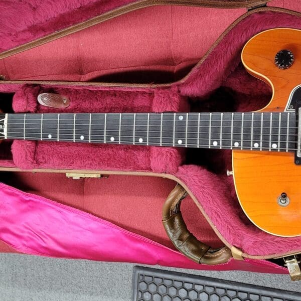 Gibson Chet Atkins Tennessean 1997 with Case - Sunrise Orange - Image 8
