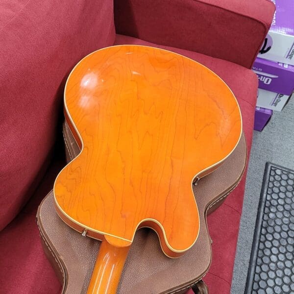 Gibson Chet Atkins Tennessean 1997 with Case - Sunrise Orange - Image 10