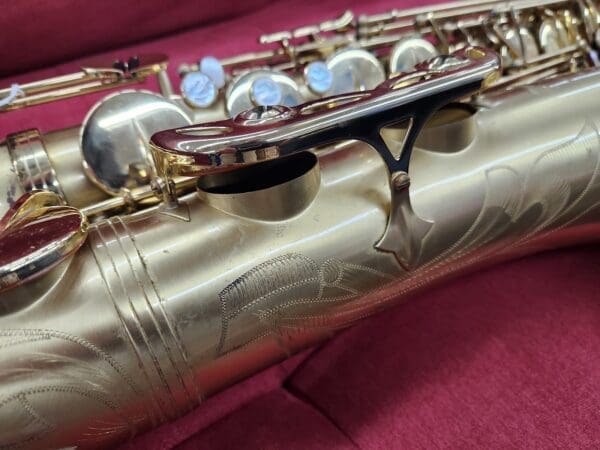 Selmer Series III tenor sax - Brushed finish with Protec Case - Image 16