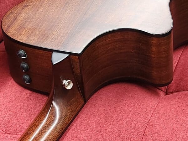 Taylor 322CE 12 fret - Brown sunburst with case - Image 11