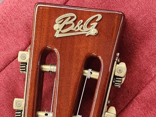 B and G Little Sister Left Handed Guitar Burst Gold Hardware w/ Bag - Image 13