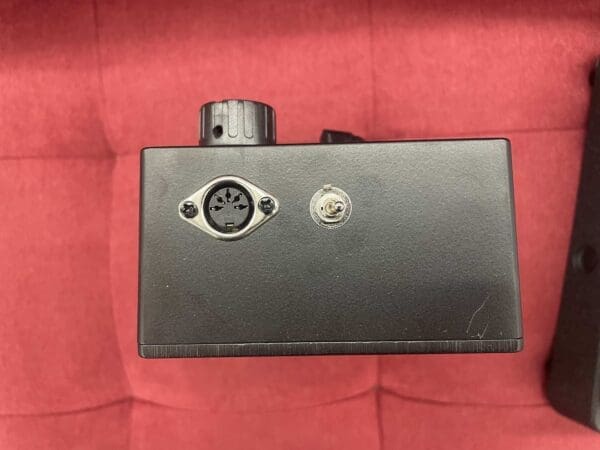 R Weaver FX Midnight Vibe W/ Expression Pedal - Black - Image 7