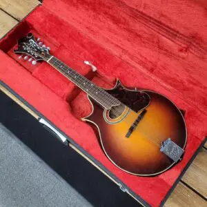 Alvarez A-500 Double Cut A-Style Mandolin with Case - Sunburst