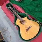 Avante AV2-NA Baritone Acoustic Guitar with Case – Natural
