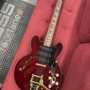 Epiphone Riviera Custom P93 - Wine Red