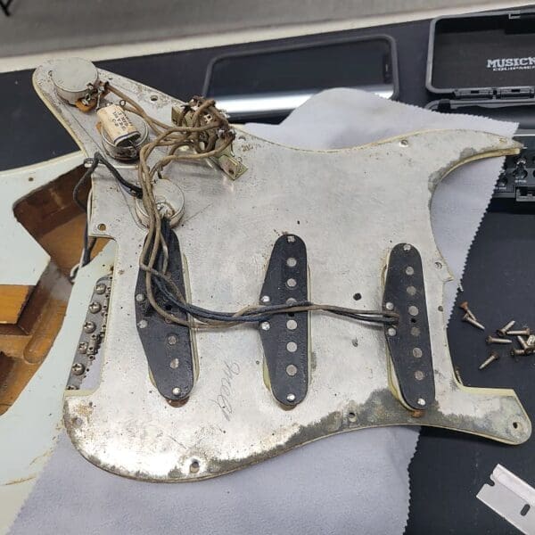 Fender Stratocaster with Slab Board Old Old Old Refin 1960 - Aged White - Image 12