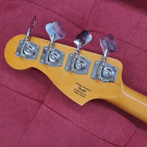 Squier Classic Vibe '60s Precision Bass FSR 2023 - Sonic Blue - Image 13