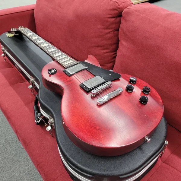 Gibson Les Paul Studio 2010 with Case- Wine Red - Image 9
