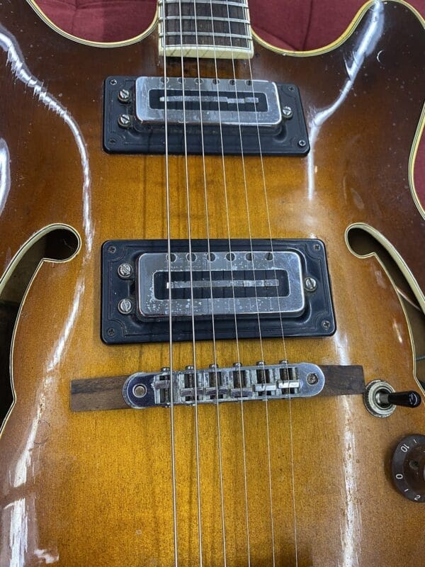 Standel Model 520-S Semi-Hollow Electric Guitar 1960's - Sunburst - Image 17