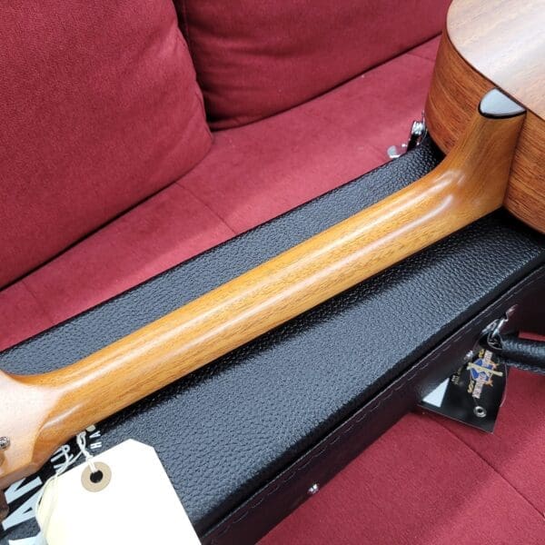 Kamaka Baritone Ukulele HF4 with Case 2025 - Solid Koa - Image 18