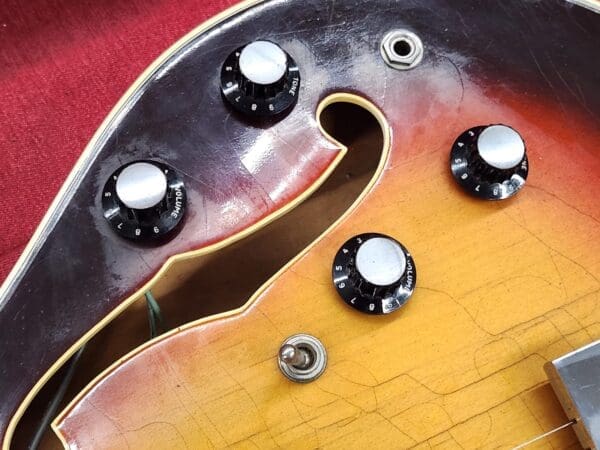 Standel 430-s 1960s - Sunburst rare semi hollow body guitar with case - Image 21