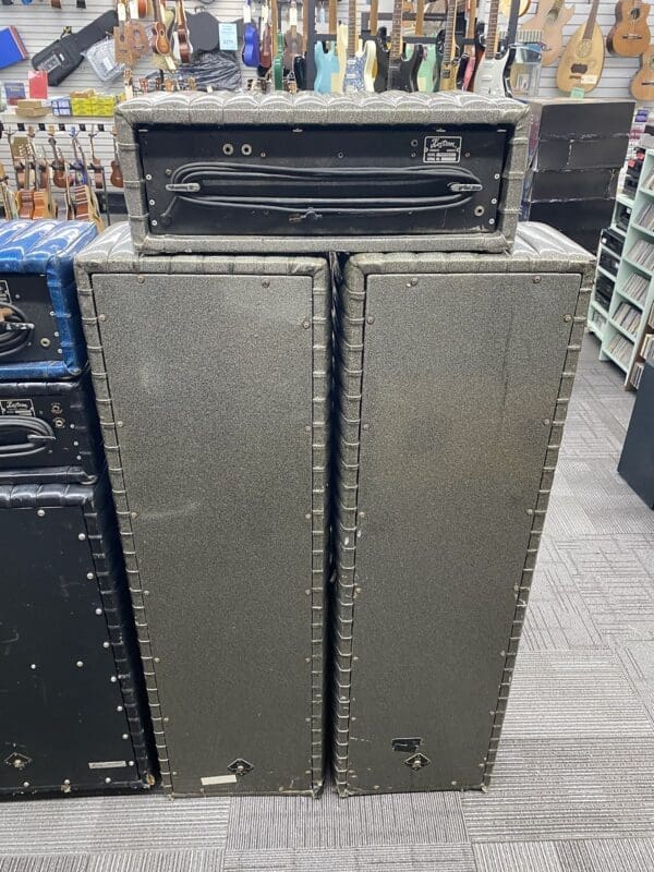 Kustom K200B-5 4-Channel 100 Watt Head with Pair of 4x10″ CTS Speaker Column Cabinets - Silver Sparkle - Image 8