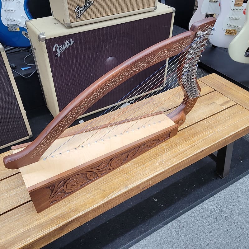 19 String Celtic Harp with Tuning Leavers - Mahogany