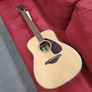 Yamaha FG830 Acoustic Guitar - Natural