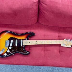 Fender Custom Shop American Classic Stratocaster 1996 3 Color Sunburst Birdseye Maple Neck