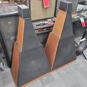 Sequerra Pyramid Metronome series 2 3-way Speakers 1970s - Walnut