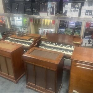 Vintage Hammond B3 Organs, Leslie Speakers & Accessories – Serious Buyers Only