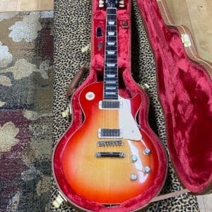Gibson Les Paul Deluxe 70s Reissue 2021 - Cherry Sunburst w/ Case