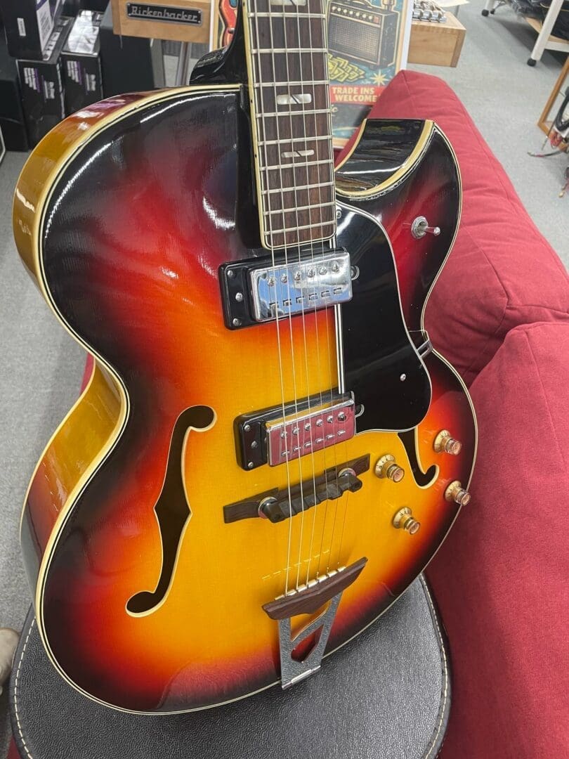 Univox Pro ES-175 Copy - Sunburst w/ Case - Image 2
