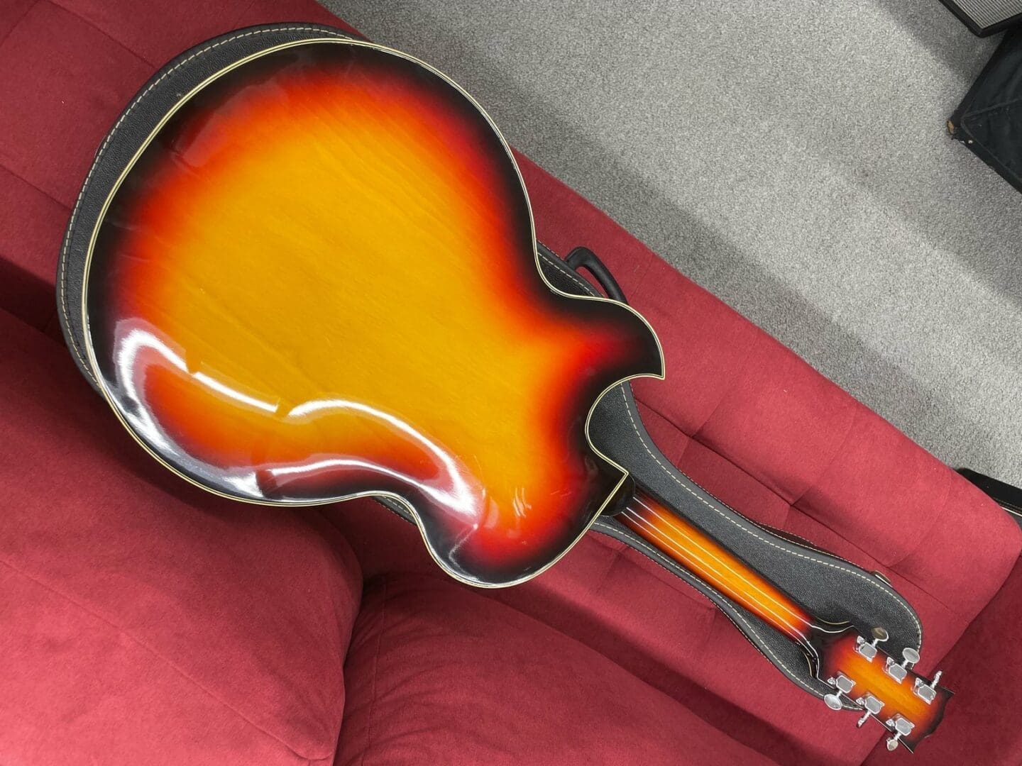 Univox Pro ES-175 Copy - Sunburst w/ Case - Image 17