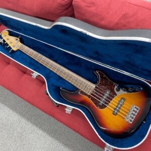 Fender American Deluxe Jazz Bass V 2003 - 3-Tone Sunburst w/ Case