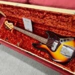 Fender Custom Shop ’64 Jazz Bass Relic 2006 – 3-Tone Sunburst w/Case