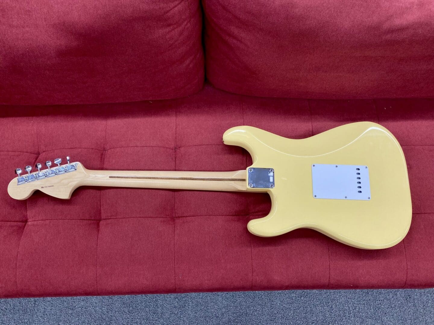 Fender Yngwie Malmsteen Stratocaster with Scalloped Rosewood Fingerboard 2017 - Vintage White - Image 23