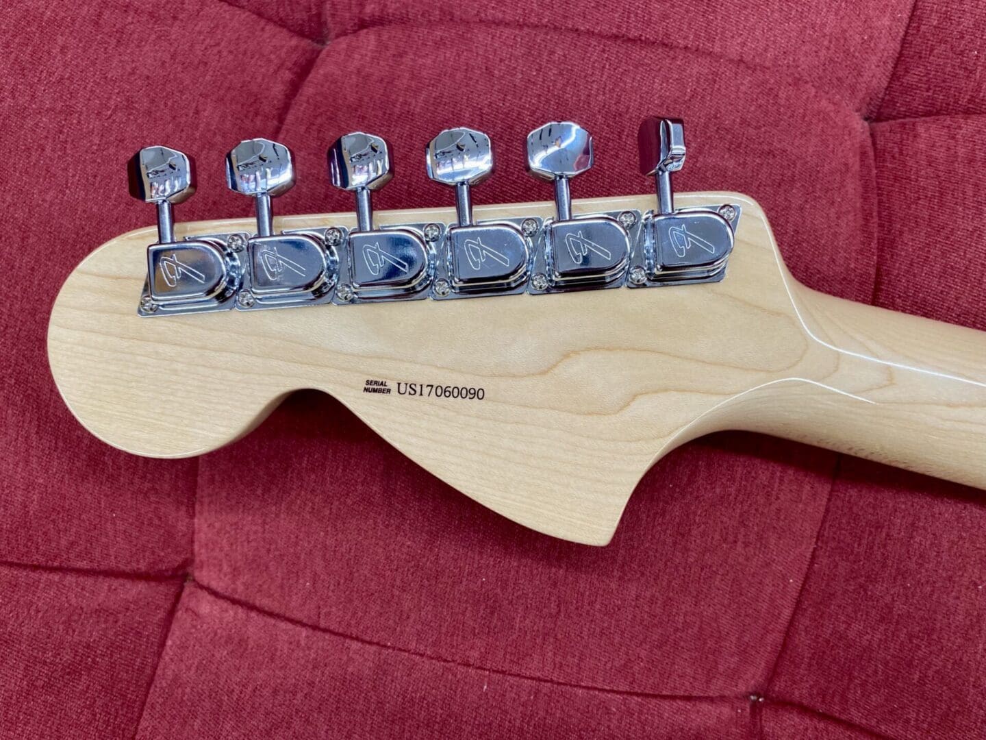 Fender Yngwie Malmsteen Stratocaster with Scalloped Rosewood Fingerboard 2017 - Vintage White - Image 21