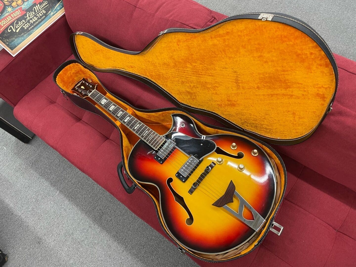 Univox Pro ES-175 Copy - Sunburst w/ Case