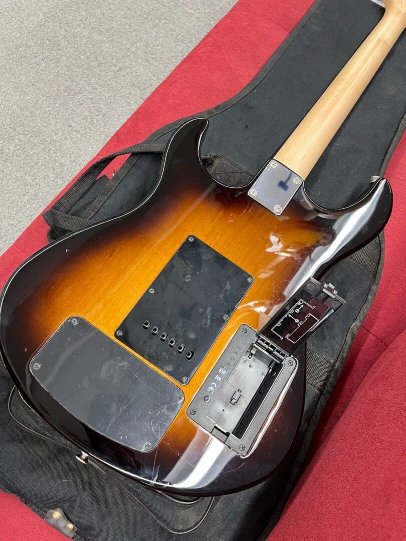Line 6 Variax Standard Modeling Electric Guitar w/ Rosewood Fretboard - Sunburst - Image 13