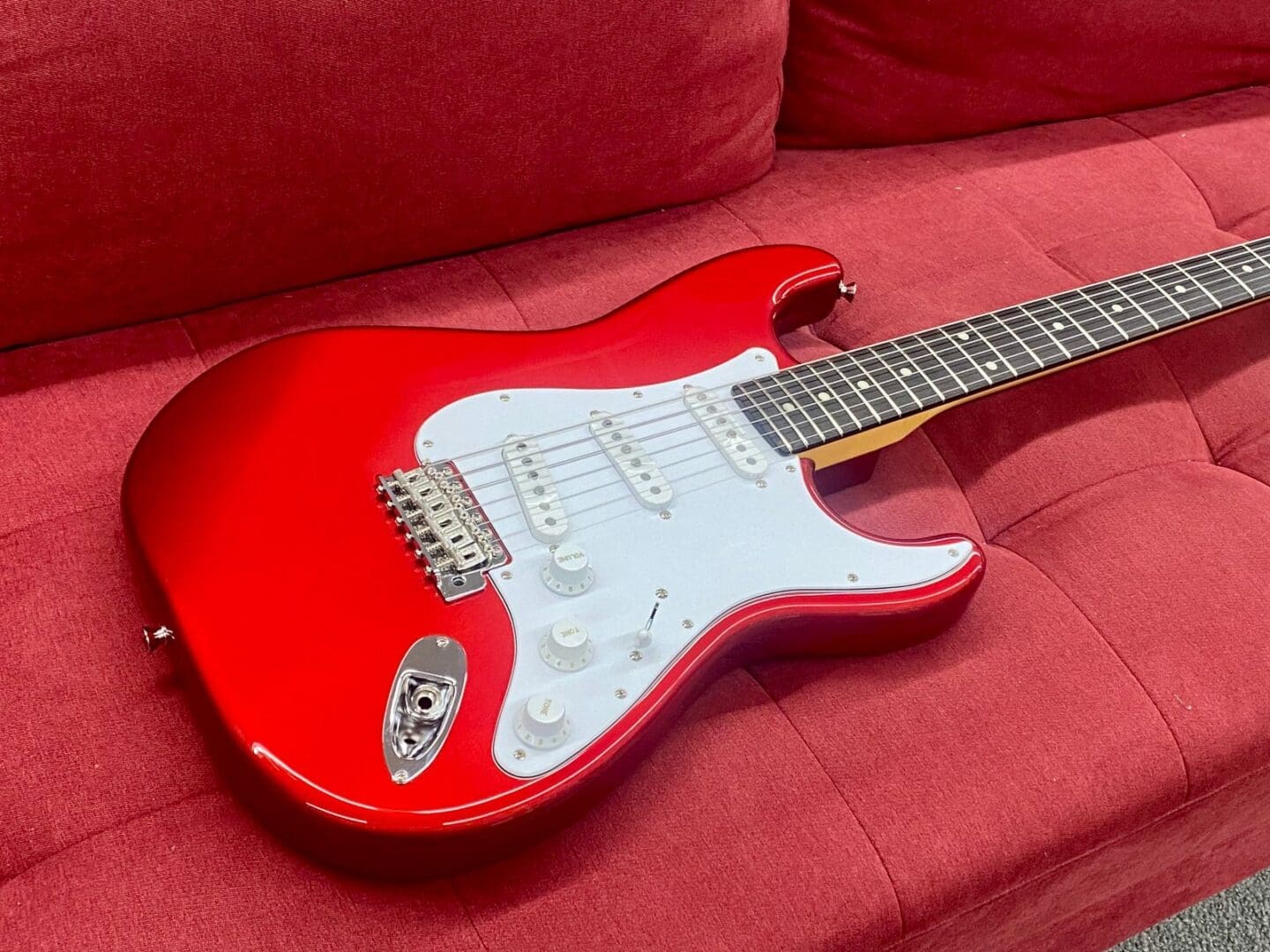 Tokai TOK-AST-101R-CAR SSS-style Guitar, Alder Body, Rosewood Fretboard - Candy Apple Red w/ Bag - Image 3